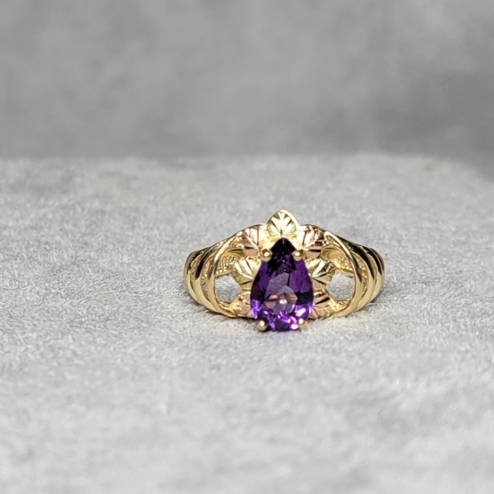GORGEOUS Black Hills Gold Teardrop Amethyst Ring - Women Jewelry